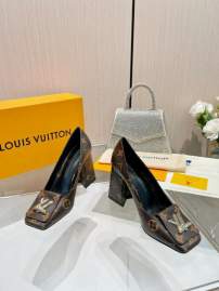 Picture of Louis Vuitton Shoes _SKULVsz35-419cmmnf036713586